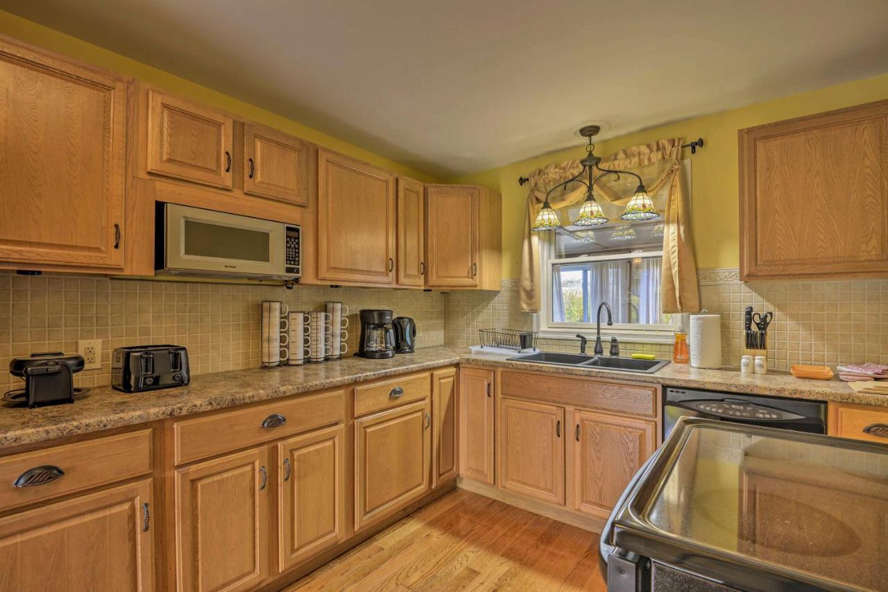 Spacious Home By Finger Lakes And Watkins Glen! Burdett Zewnętrze zdjęcie